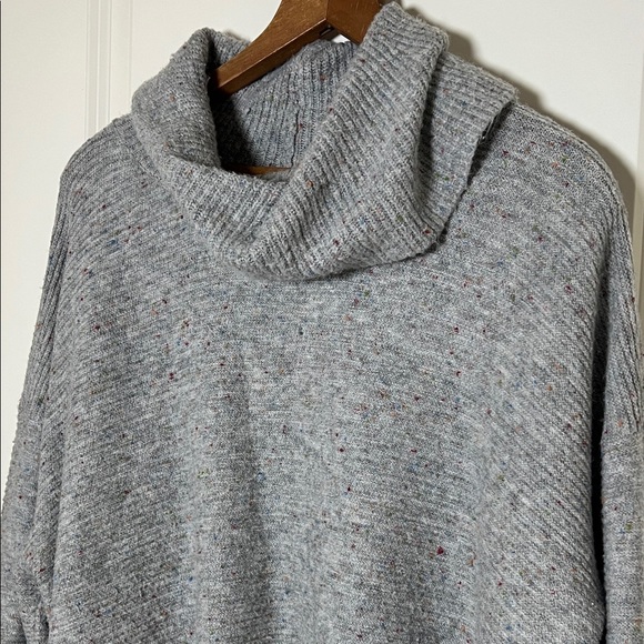 Loft Plus Grey Mulit Color Speckled Accents Cozy Turtleneck Sweater Size 20/22 - Picture 2 of 7
